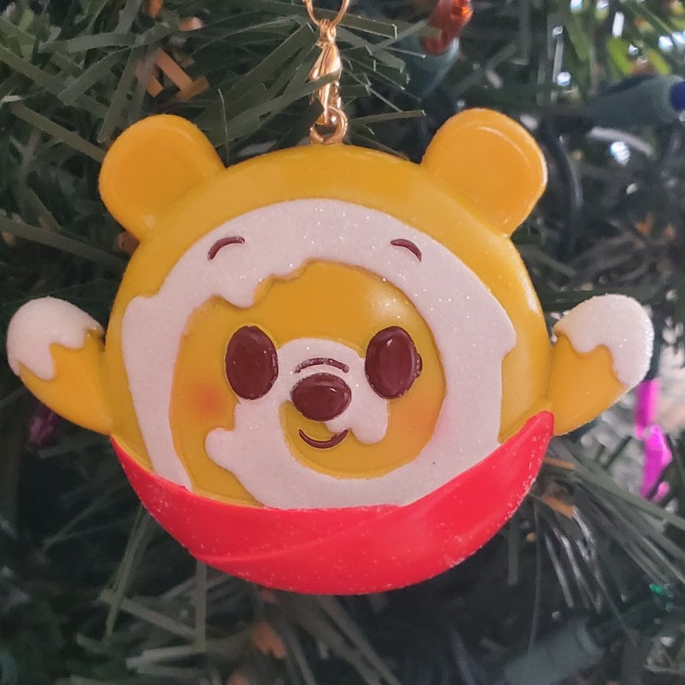 Winnie the Pooh Honey Cake Disney Munchlings Sketchbook Ornament Baked Treats